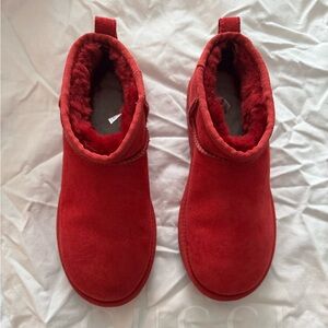 UGG Red Short Shearling-Lined Ankle Boots